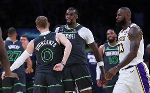 leyu乐鱼体育-Skip：老詹撞了下本来啥事没有 但被淘汰后甩锅伤病是他常规操作