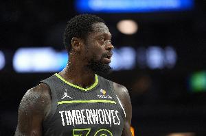 乐鱼体育网页版登录入口-高效全能！兰德尔18中9拿到26分8板5助 罚球7中7